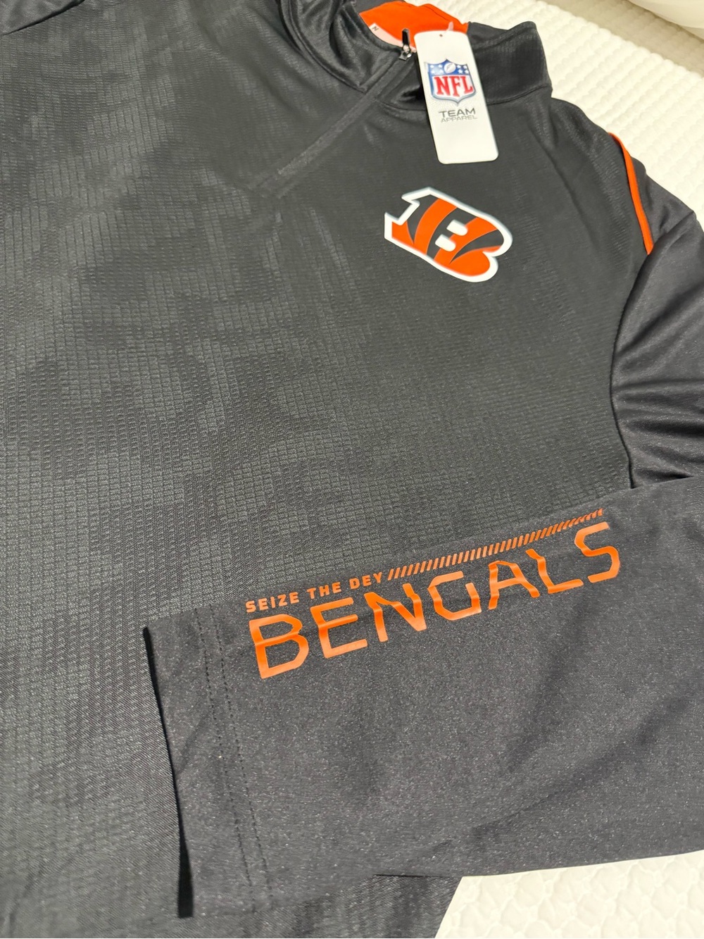 NFL Cincinnati Bengals Black and Orange Pullover Quarter-Zip